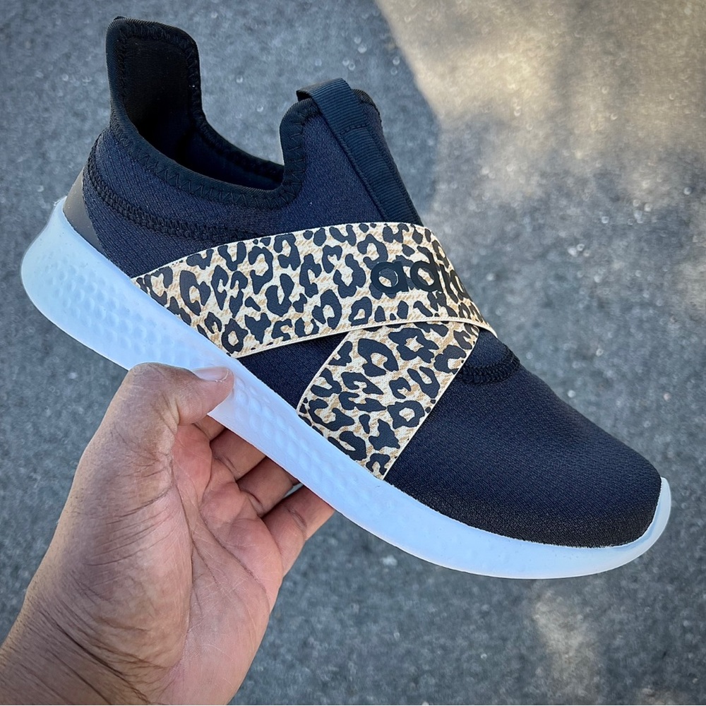 🆕 WMNS ADIDAS PUREMOTION ADAPT PRINT